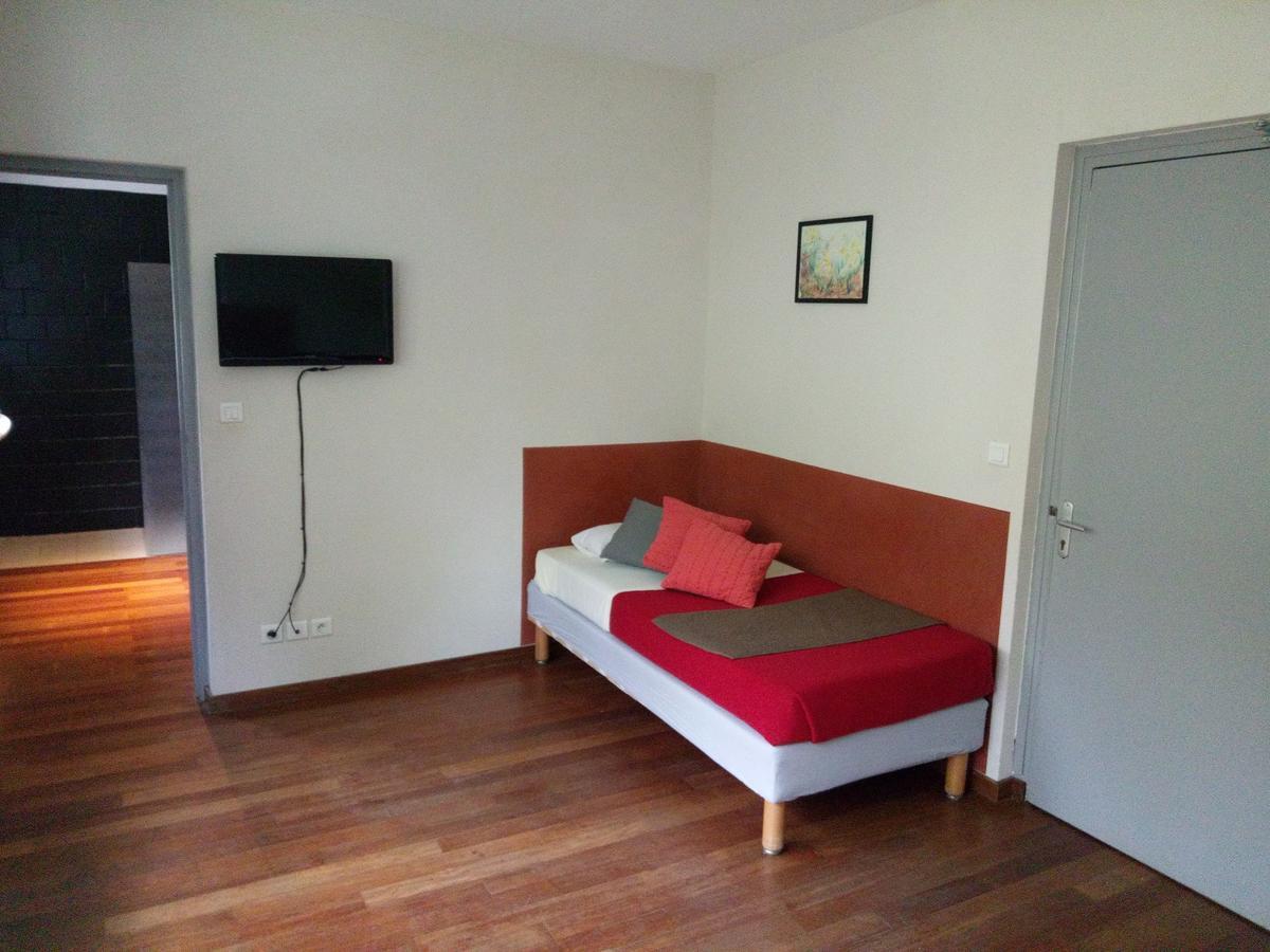 מלון קמפן La Maison D'Hoursentut מראה חיצוני תמונה